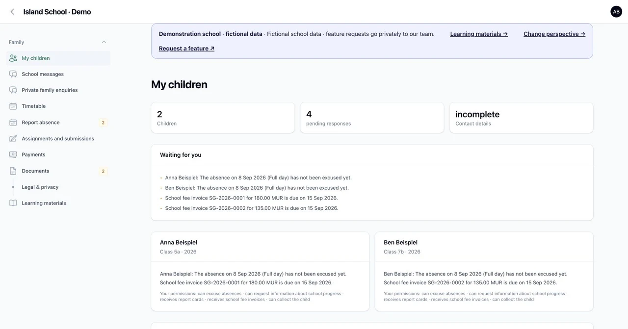 School Base Cloud: family portal in English with fictional demo data